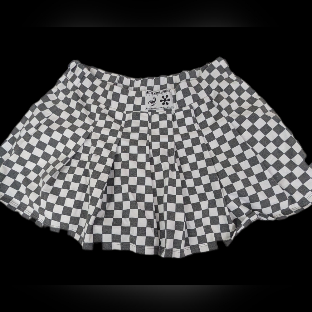 New Girl Order NWT B&W Checkered Pleated Skater Skirt Size 16